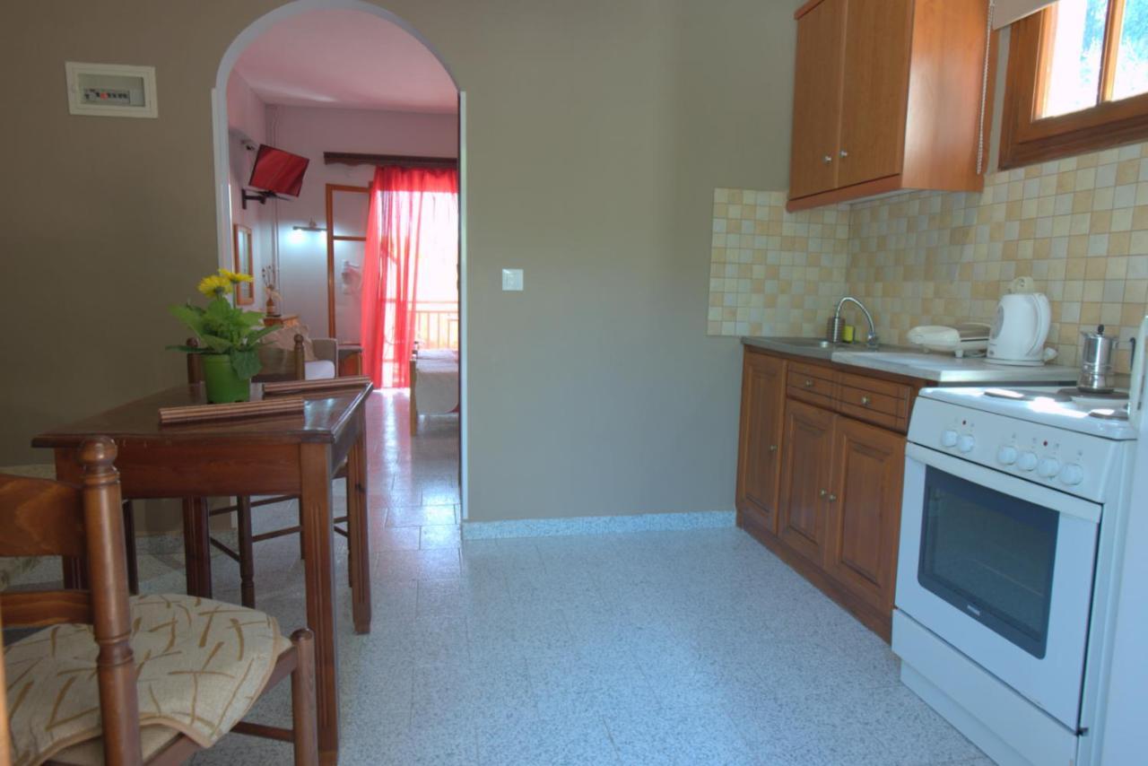 Ilias Apartments Ypsos Exteriér fotografie